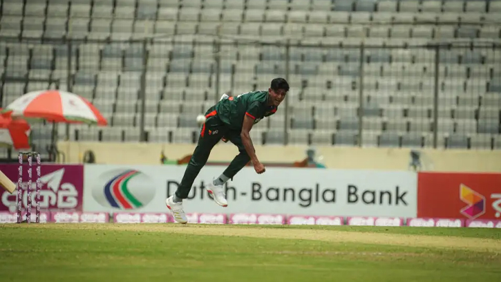 নাহিদের আগুনে বোলিং, ১৯৮ রানে থামল নিউজিল্যান্ড