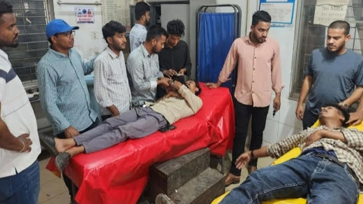 লক্ষ্মীপুরে তেল ব্যবসায়ীর হামলায় দুই ছাত্রদল নেতা আহত