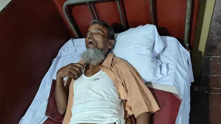 নিজেই জুস খেয়ে অচেতন অজ্ঞান পার্টির মূলহোতা