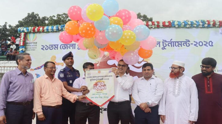 চাঁদপুরে ২১তম জেলা প্রশাসক গোল্ডকাপ ফুটবল টুর্নামেন্ট উদ্বোধন 
