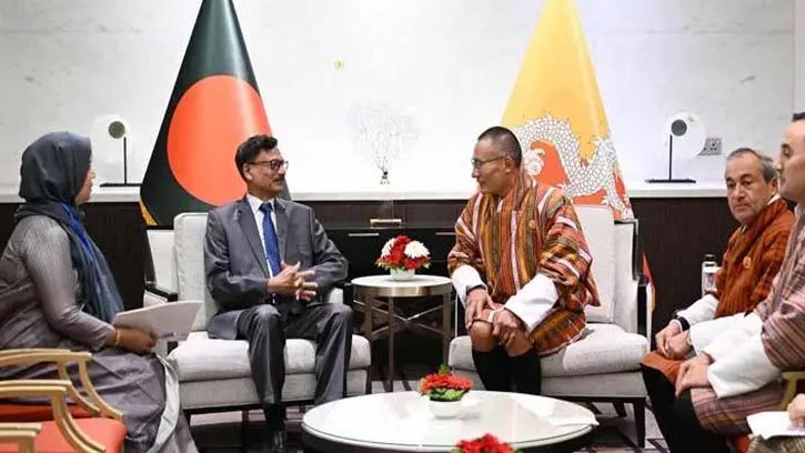 ভুটা‌নের প্রধানমন্ত্রীর স‌ঙ্গে পররাষ্ট্র উপ‌দেষ্টার সাক্ষাৎ