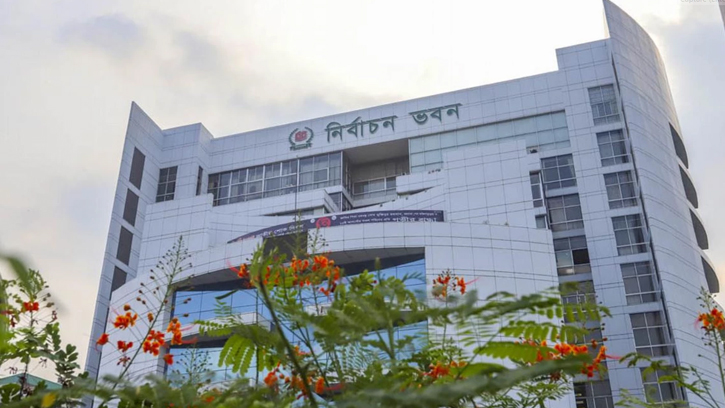 ভোটকেন্দ্রে গণমাধ্যমকর্মীরা মোবাইল ব্যবহার করতে পারবেন: ইসি