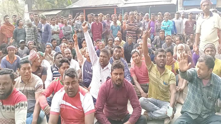 দেবীগঞ্জে অবৈধ ইটভাটায় অভিযানে বাধার মুখে প্রশাসন