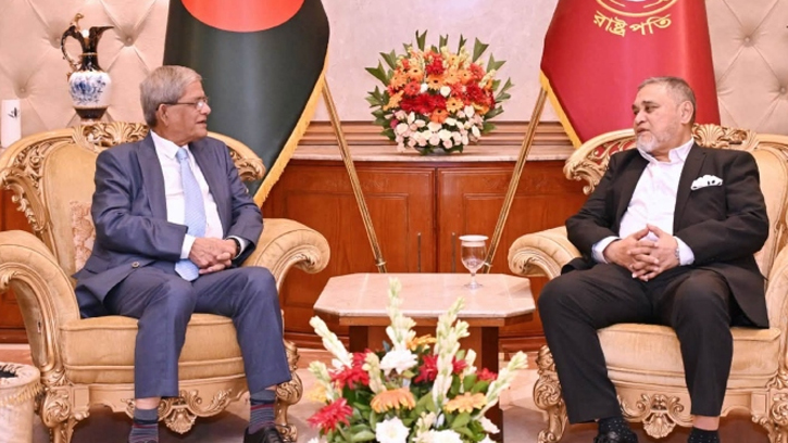 বঙ্গভবনে রাষ্ট্রপতির সঙ্গে সাক্ষাৎ করল নির্বাচন কমিশন