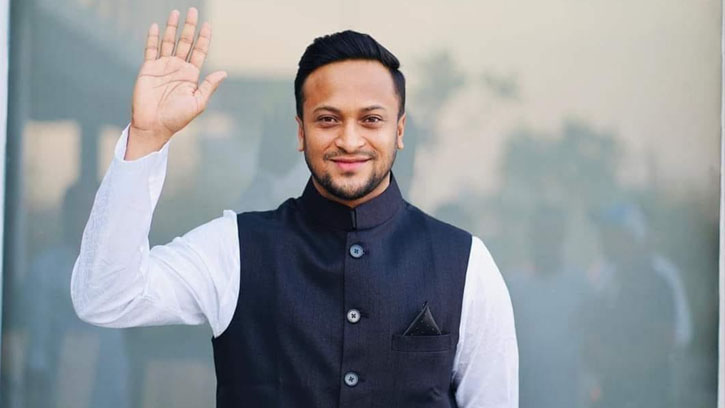 রাজনীতিতে ফেরার ইঙ্গিত সাকিব আল হাসানের