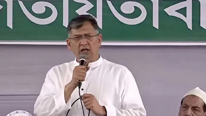 পুলিশসহ সব শৃঙ্খলা বাহিনী পূর্ণ শক্তিতে কাজ করছে: স্বরাষ্ট্রমন্ত্রী