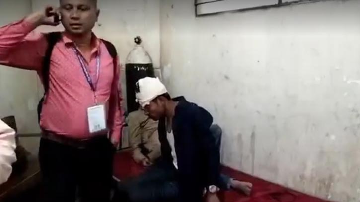 সংবাদ সংগ্রহের সময় বিটিভির সাংবাদিকের ওপর হামলা