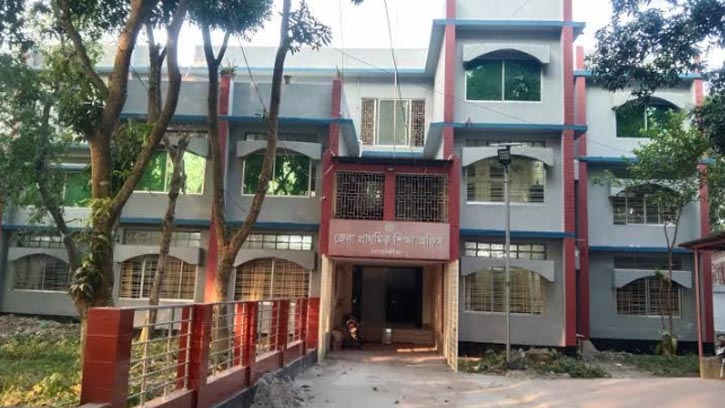 ১ হাজার ১২৯ পদ খালি: সাতক্ষীরার প্রাথমিক শিক্ষা অচলাবস্থায়