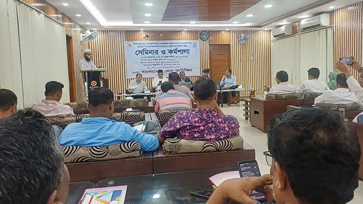 পেশাদার সনদ ও নির্দিষ্ট শিক্ষাগত যোগ্যতা ছাড়া সাংবাদিকতা নয়