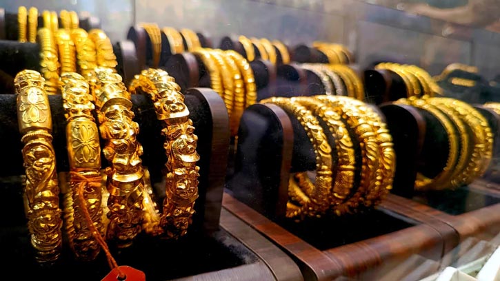 সোনার দাম ওঠা নামায় ব্যবসায়ীদের অস্বস্তি