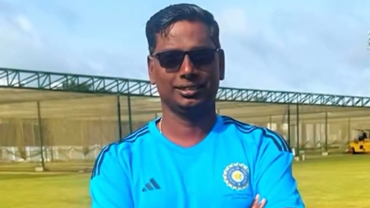 ভারতীয় কোচের ওপর বর্বর হামলা , মাথায় ২০ সেলাই