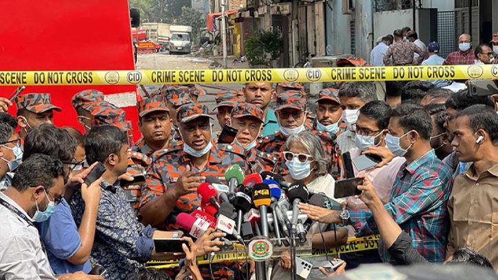 জনবহুল এলাকায় কেমিক্যাল গোডাউন না থাকার বিষয়ে স্ট্রং পলিসি থাকতে হবে: শারমিন মুরশিদ