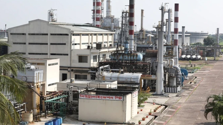 লো-ফিডে উৎপাদন অব্যাহত ইস্টার্ন রিফাইনারিতে