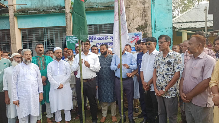 পঞ্চগড়ে গোল্ডকাপ ফুটবল টুর্নামেন্টের উদ্বোধন 