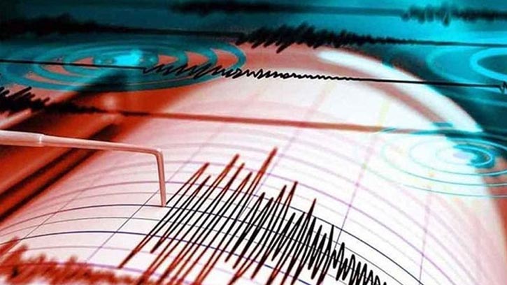 ভোরে ভূমিকম্পে কাঁপল মনপুরা