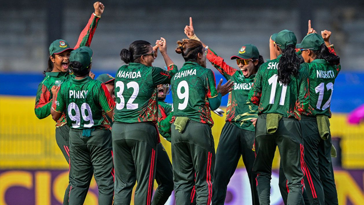 টস হেরে মাঠে নামলো বাংলাদেশ, একাদশে দুই খেলোয়াড় বদল