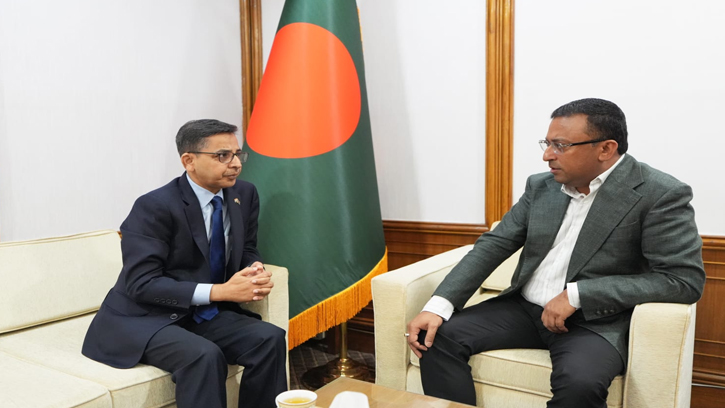 প্রধানমন্ত্রীর পররাষ্ট্র উপদেষ্টার সঙ্গে ভারতের হাইকমিশনারের সৌজন্য সাক্ষাৎ