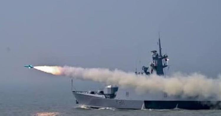 কক্সবাজার-হাতিয়ার সমুদ্র এলাকায় ২ দিন মিসাইল পরীক্ষা, নৌযান চলাচলে সতর্কতা জারি