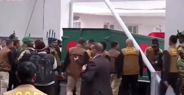গুলশানের বাসভবনে সাবেক প্রধানমন্ত্রী খালেদা জিয়ার মরদেহ