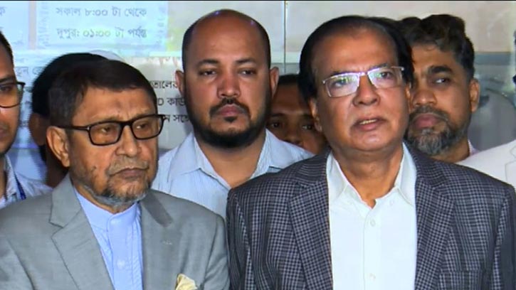 প্রধানমন্ত্রীর নির্দেশনায় এক লাখ স্বেচ্ছাসেবী তৈরি হবে রাজধানীতে