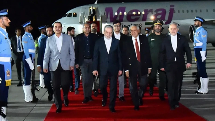 পাকিস্তানে ইরানের পররাষ্ট্রমন্ত্রী, শীঘ্রই আসছেন যুক্তরাষ্ট্রের প্রতিনিধিরাও