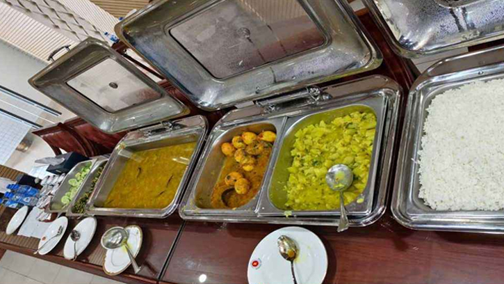 প্রধানমন্ত্রীর কার্যালয়ে খাবারের বাজেট কমল পাঁচ গুণ