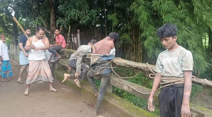 ফটিকছড়িতে চোর সন্দেহে তিন কিশোরকে বেধড়ক মারধর, একজন নিহত