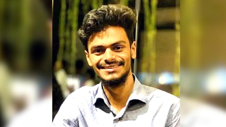 ফরিদগঞ্জে সাতসকালে কাভার্ড ভ্যানের চাপায় প্রাণ গেল যুবকের, আহত ২