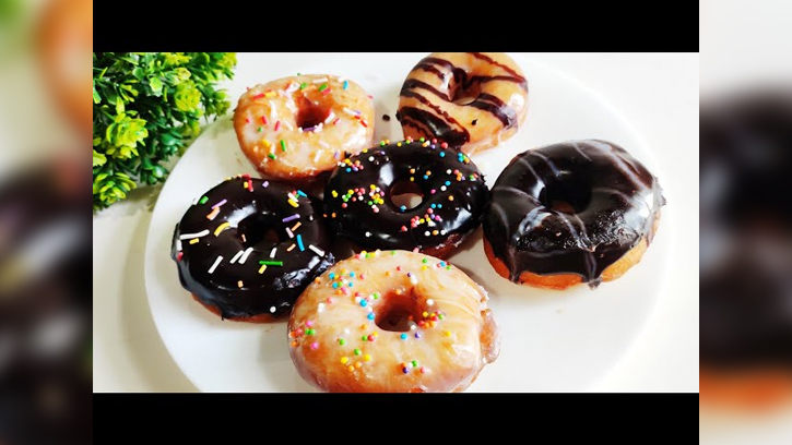 রমজানে ইফতারের জন্য মজাদার ডোনাট