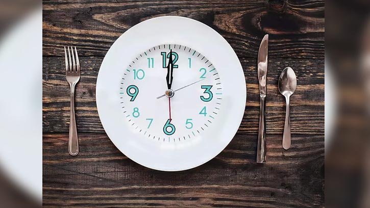 রাত ৮টার মধ্যে ডিনার: সুস্থ ও সুশৃঙ্খল জীবনযাপন
