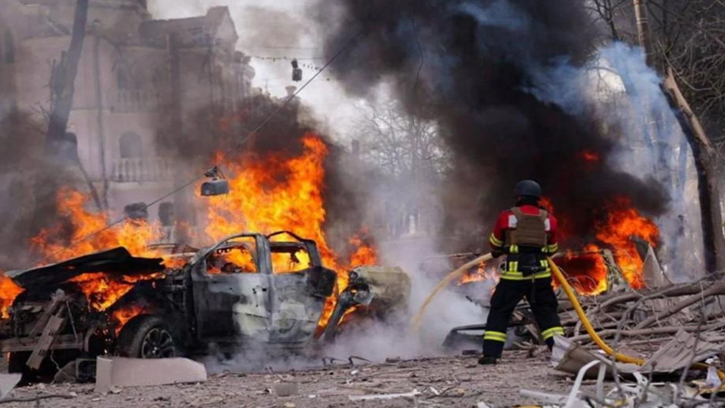 রাশিয়ার আক্রমণে ইউক্রেনে শিশুসহ নিহত ১০