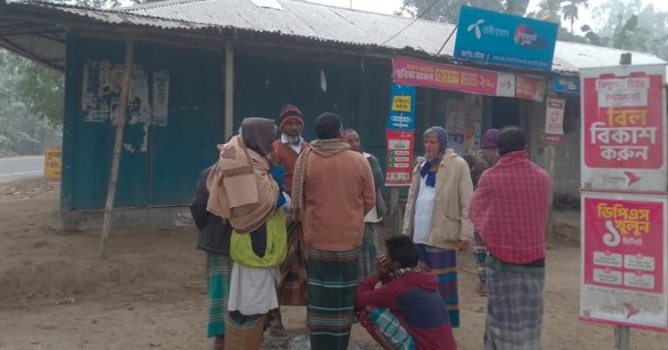 শীতে যবুথবু কুড়িগ্রামের মানুষ, বিপাকে ছিন্নমূল পরিবার 