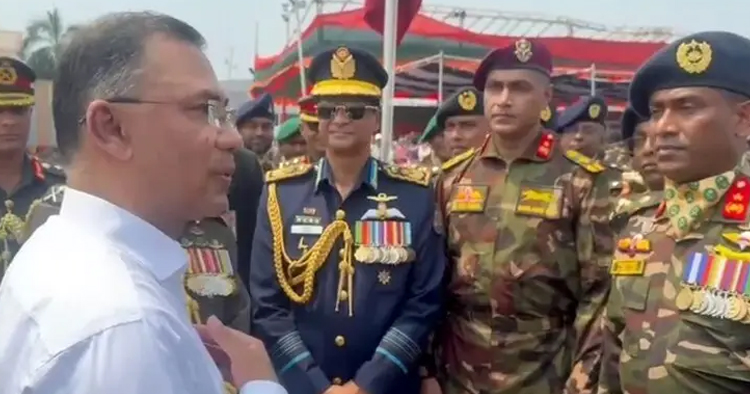 সশস্ত্র বাহিনীকে আধুনিক ও শক্তিশালী করার অঙ্গীকার প্রধানমন্ত্রীর