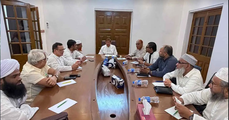 ঢাকা-রংপুর লংমার্চ ঘিরে ১১ দলীয় ঐক্যের জরুরি বৈঠক