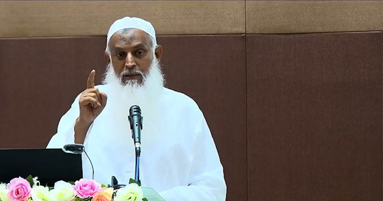 হজ ব্যবস্থাপনা সুষ্ঠু করতে সৌদির সঙ্গে নিয়মিত যোগাযোগ হচ্ছে: ধর্মমন্ত্রী
