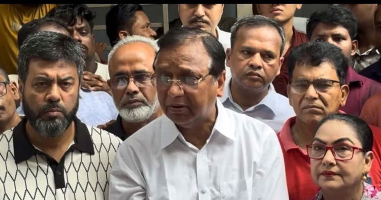 রাজারবাগে ডেঙ্গু প্রতিরোধে ডিএসসিসির মোবাইল কোর্ট, জরিমানা
