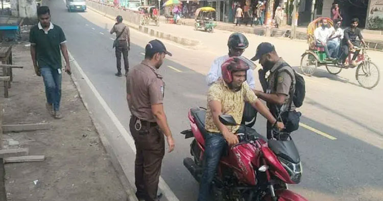 ঢাকায় ২০০টির বেশি চেকপোস্ট, ককটেল বিস্ফোরণের পর নিরাপত্তা জোরদার