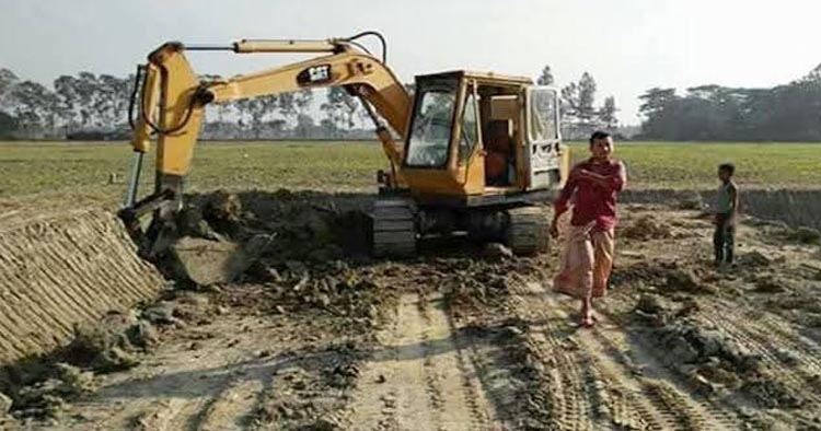উৎকোচ পায় প্রশাসন, সাংবাদিক ও স্থানীয় নেতারা