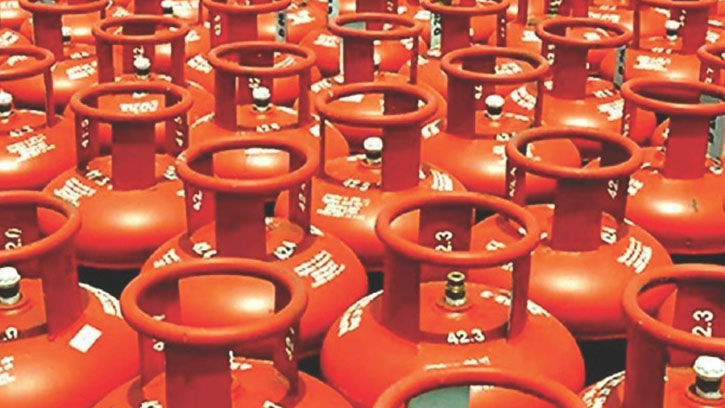 লক্ষ্মীপুরে কাটছে না এলপি গ্যাস সংকট, জনসাধারণের ভোগান্তি চরমে