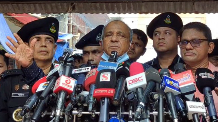 চাঁদাবাজদের কোনো ছাড় নেই: স্বরাষ্ট্র উপদেষ্টা