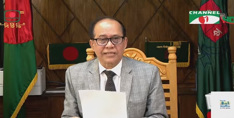 ভোটারদের নির্ভয়ে কেন্দ্রে আসার আহ্বান জানিয়েছেন সিইসি