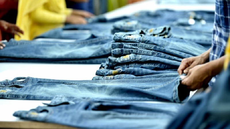 বাংলাদেশ থেকে যুক্তরাজ্যের পোশাক আমদানি কমেছে ৮.৬৭%