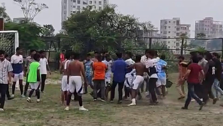 ডিআইইউতে সিভিল ও সিএসই শিক্ষার্থীদের সংঘর্ষ