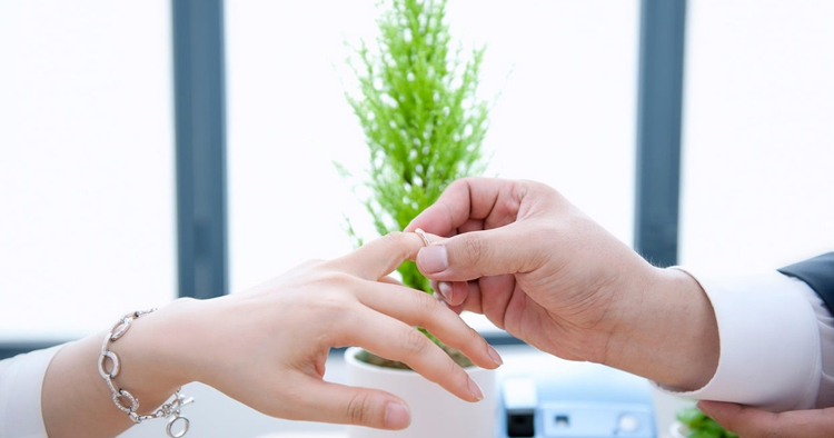 বিয়ে করার আগে যেসব প্রশ্ন করা জরুরি; সম্পর্ক বোঝার কিছু কৌশল