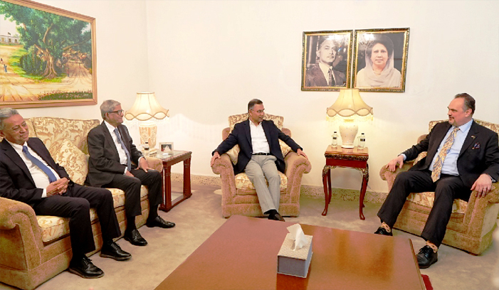 ঢাকায় তারেক রহমান ও মার্কিন রাষ্ট্রদূতের প্রথম ডিপ্লোম্যাটিক সাক্ষাৎ 