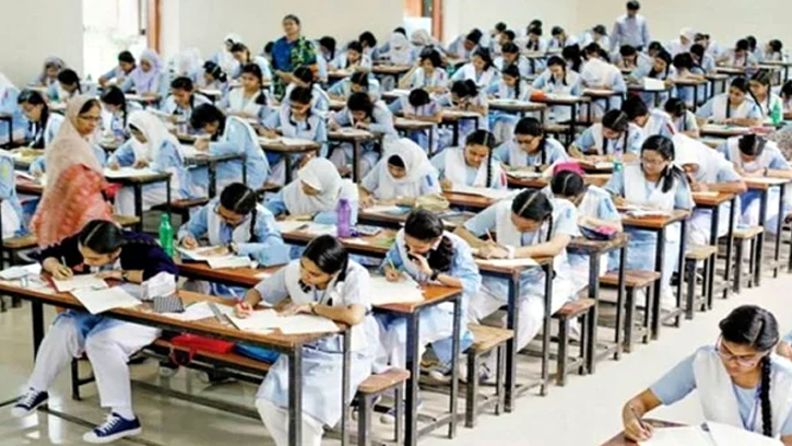 ২৬ জুন থেকে এইচএসসি পরীক্ষা, স্বাস্থ্যঝুঁকি নিয়ে বাড়ছে উদ্বেগ