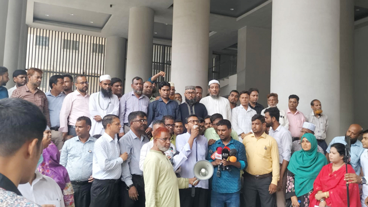 সচিবালয় কর্মচারীদের আন্দোলন মঙ্গলবারও চলবে