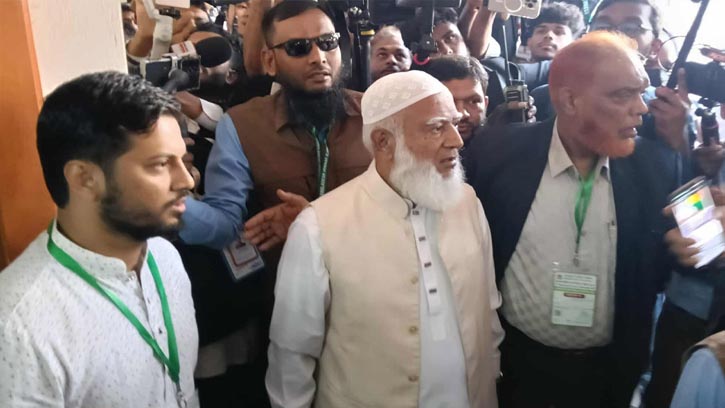 আজকের ভোটটা সুষ্ঠু, গ্রহণযোগ্য ও শান্তিপূর্ণ হোক: জামায়াত আমির