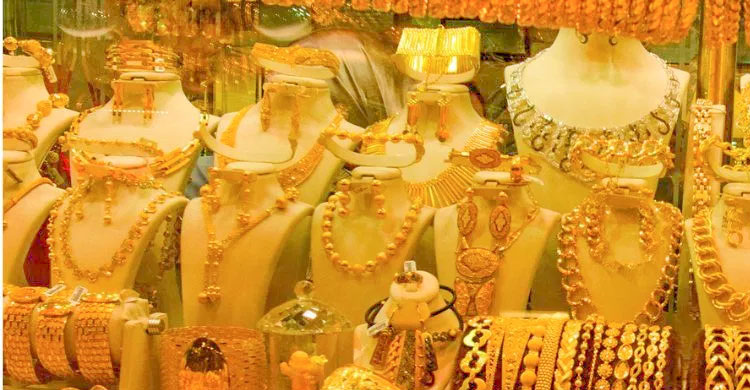  কমল সোনার দাম তিন দফা বৃদ্ধির পর