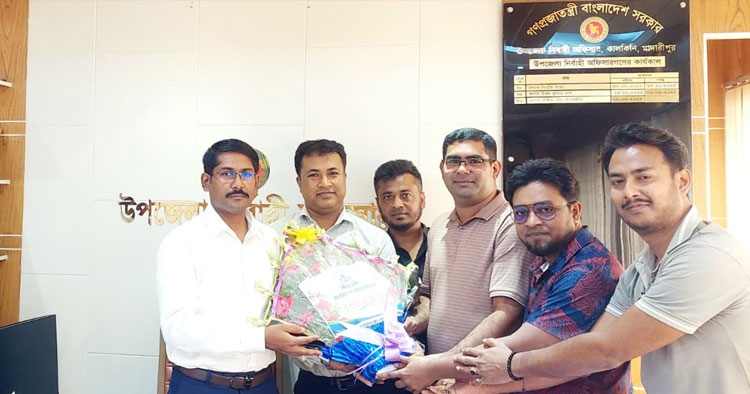 নবাগত ইউএনও -এর সাথে কালকিনি সাংবাদিক ইউনিয়নের শুভেচ্ছা ও মতবিনিময়